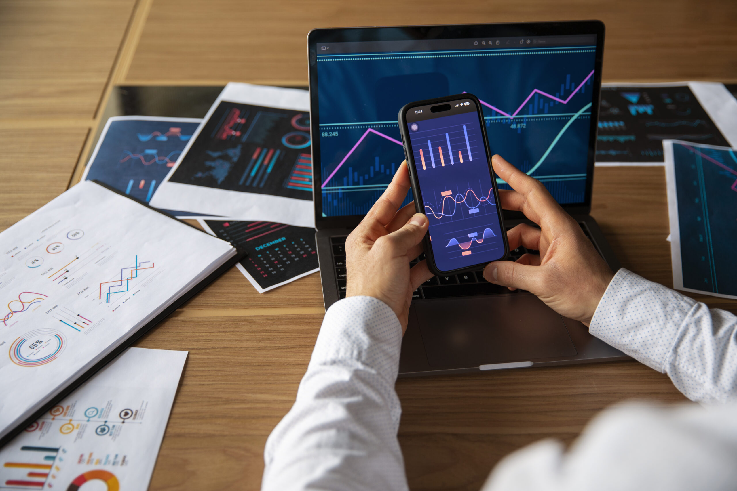 office-workers-using-finance-graphs